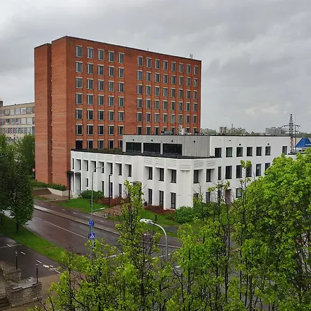 у погранпункта Διαμέρισμα *