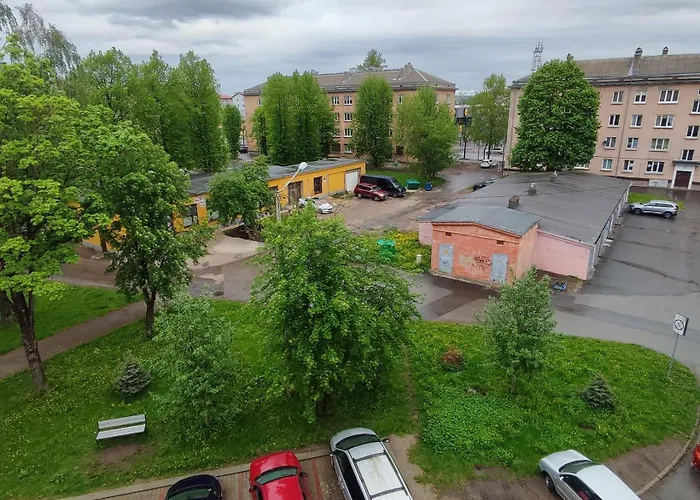 у погранпункта Апартаменты *